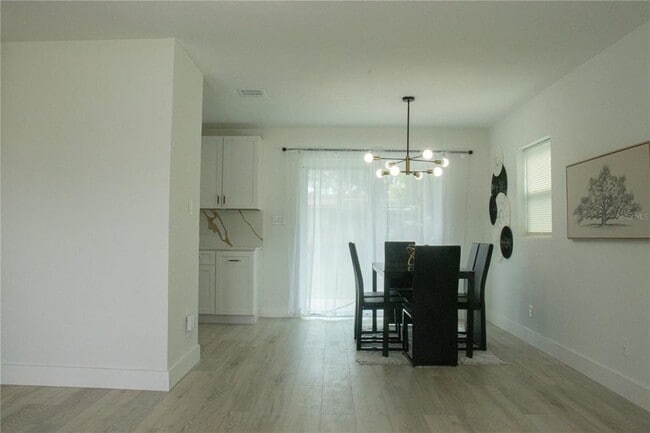 Foto del edificio - 4834 Ute St