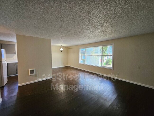 Foto del edificio - 14171 SW Allen Blvd