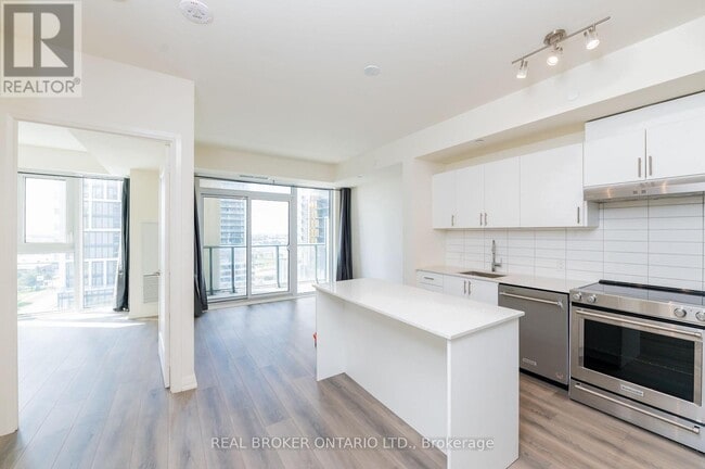 Photo du bâtiment - 9000-9000 Jane St