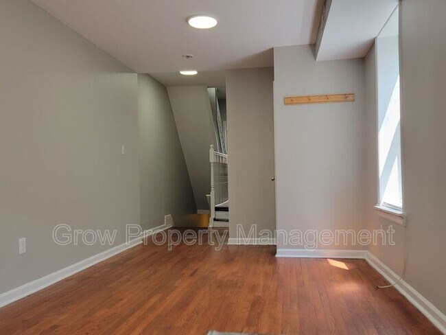 Building Photo - 1504 Willington St
