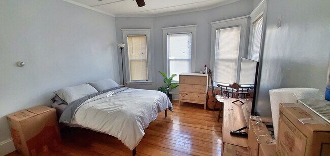 Foto del edificio - 35 Fairview Ter