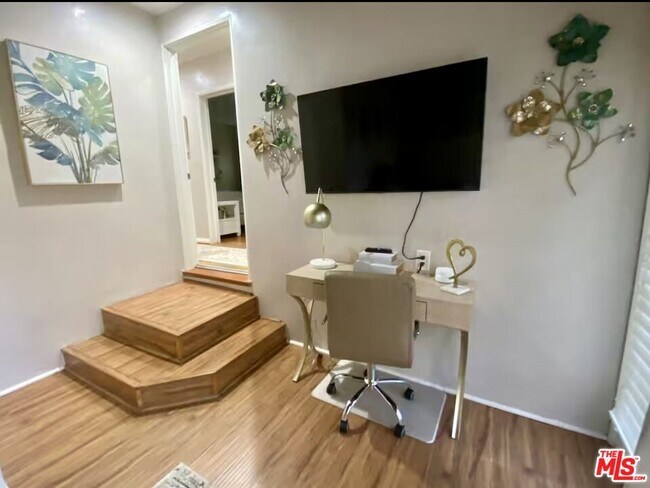 Foto del edificio - 5944 Irvine Ave