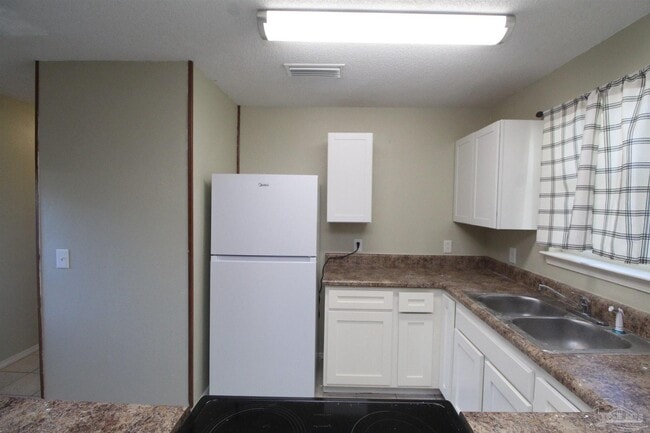 Building Photo - 1007 W Hatton St