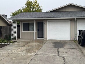 Building Photo - 5310 Wallaby Way