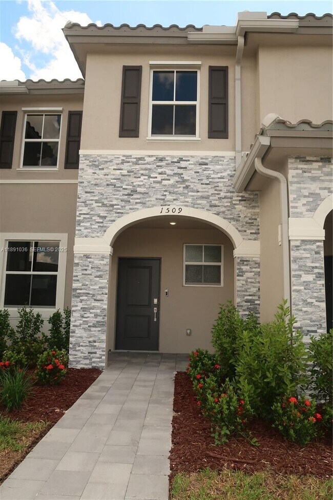 Foto del edificio - 1509 SE 27th Rd