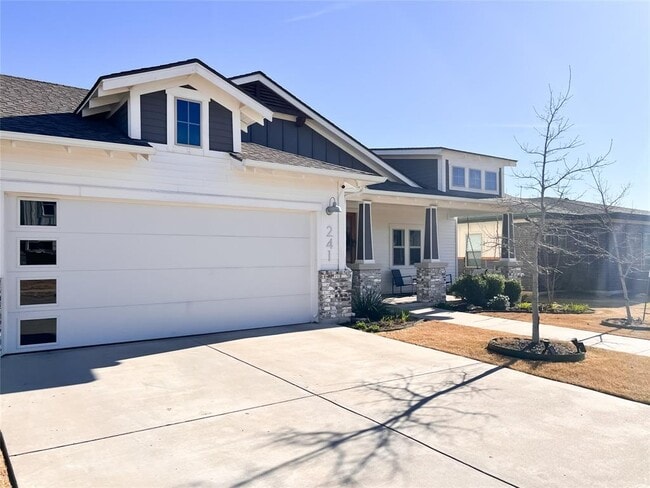 Building Photo - 241 Charli Cir