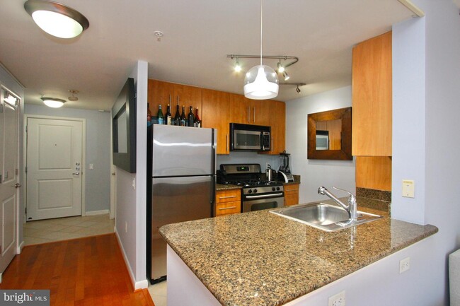 Foto del edificio - 1021 N Garfield St