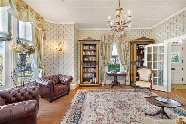 Foto del edificio - 287 Gibbs Ave