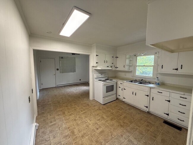 Foto del edificio - 3 Bed/1.5 Bath House