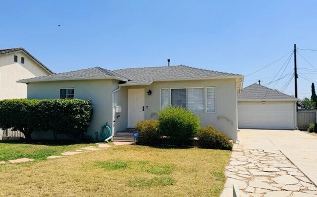 Foto del edificio - Immaculate 2 bedroom Temple City Home!