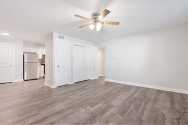 Building Photo - 1646 W 42nd St
