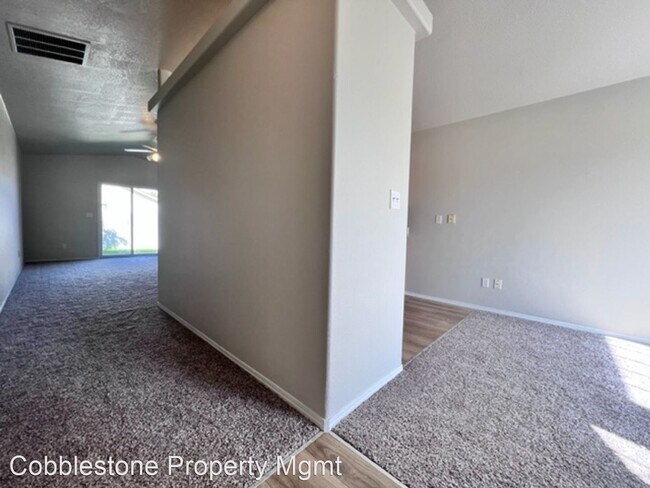 Foto del edificio - 3 br, 2 bath House - 3400 Coachman Ct