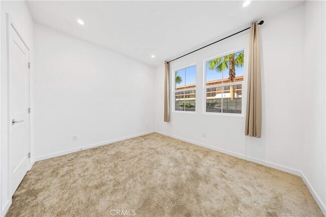 Foto del edificio - 119 Jessup Wy