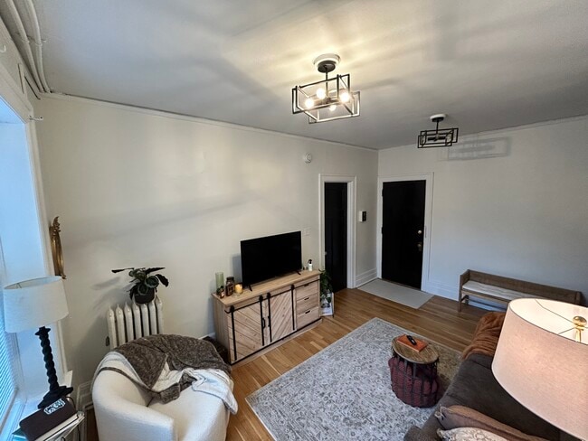 Building Photo - The Amo