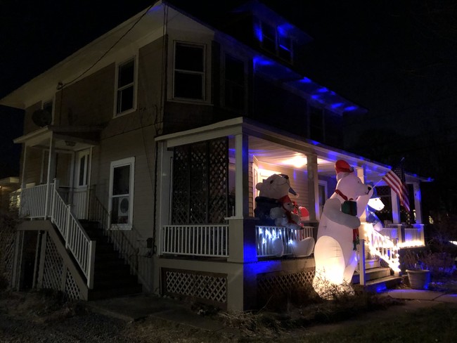 Side entrance into apartment - 215 E Cliff St