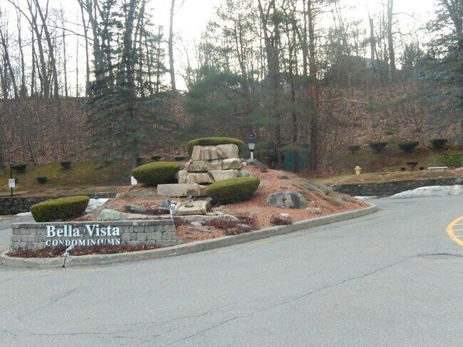 Foto del edificio - 875 John Fitch Hwy