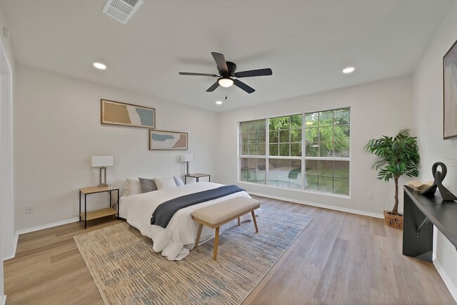 Photo - 7548 Meadow Creek Drive Unit House