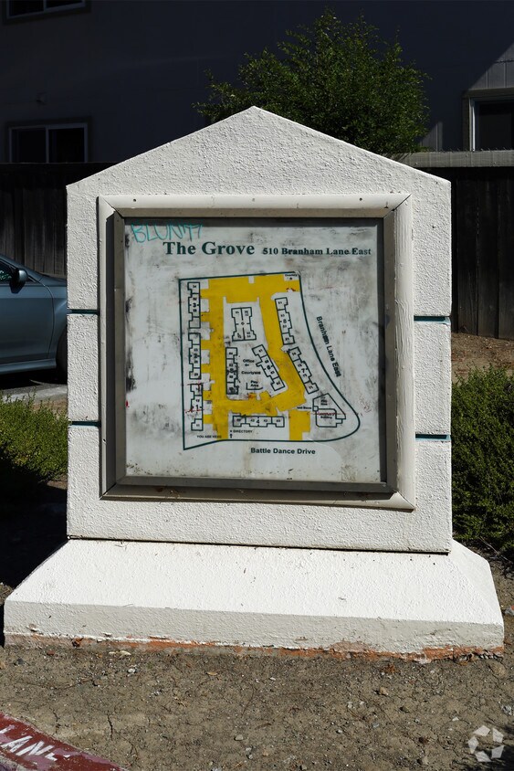 Building Photo - The Grove