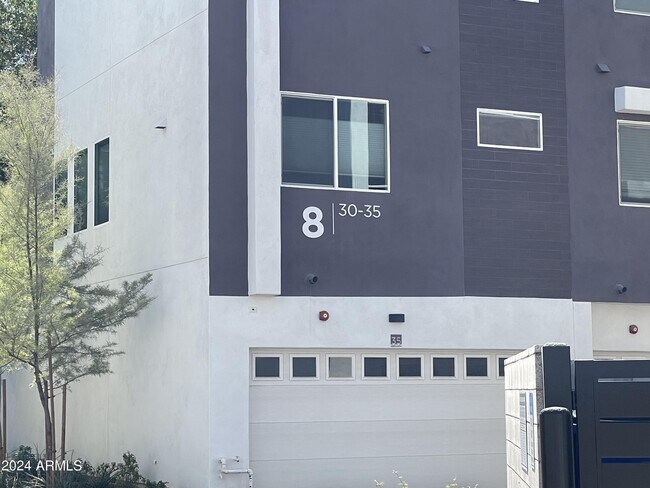 Foto del edificio - 4444 N 25th St