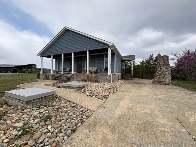 Foto del edificio - 1150 Sanctuary Shrs Wy