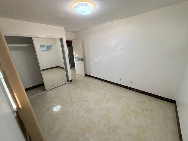 Foto del edificio - 3270 Olu St