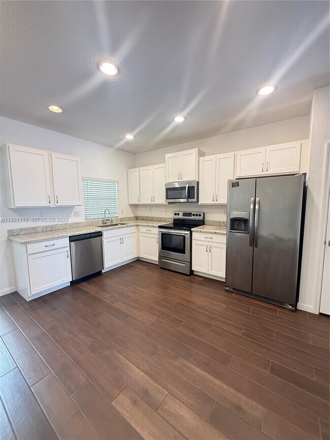 Foto del edificio - 4029 NW 11 Dr