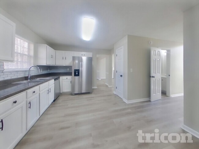 Foto del edificio - 4250 Donna Way