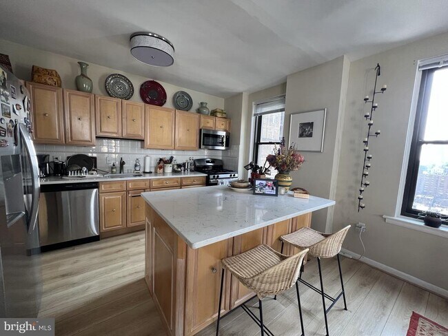 Foto del edificio - 135 S 19th St