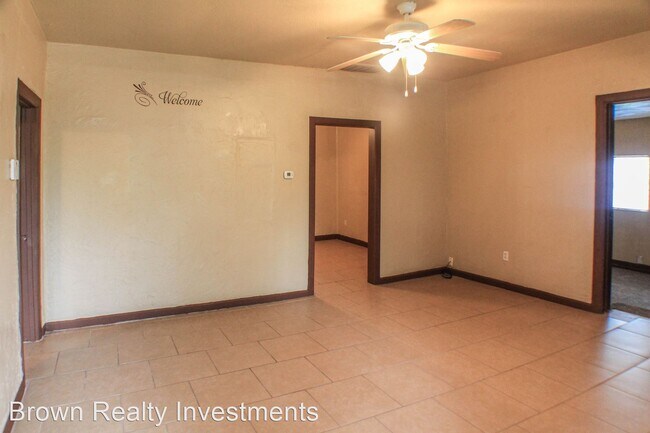 Foto del edificio - 3 br, 1 bath House - 944 NE 32nd St.