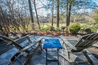 Building Photo - 123 Heritage Vlg