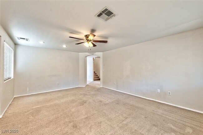 Building Photo - 10336 Faustine Ave