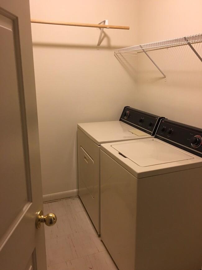 Separate laundry room & fulled sized w/d - 102 Michael Dr