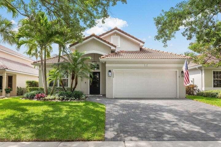 Primary Photo - 1050 Delray Lakes Dr