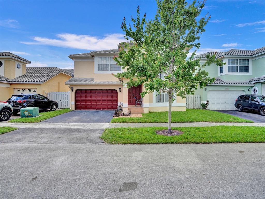 Foto principal - 4224 NW 56th Dr