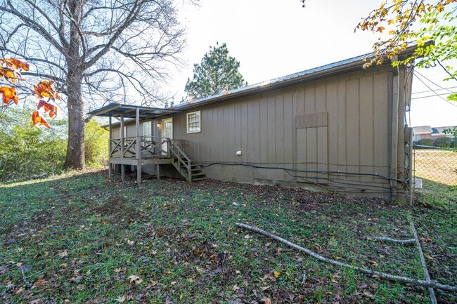 Foto del edificio - Spacious 4-Bedroom Home in Pleasant Grove ...