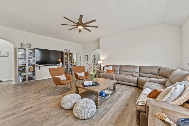 Foto del edificio - 13096 Laura Lake Dr