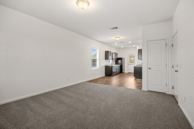 Foto del edificio - 960 Bunton Reserve Blvd