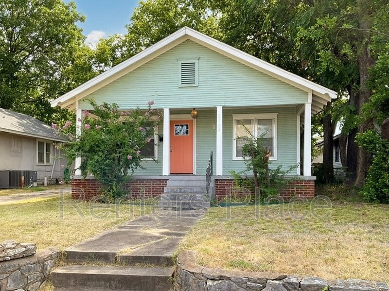 Primary Photo - 1143 S Wheeling Ave