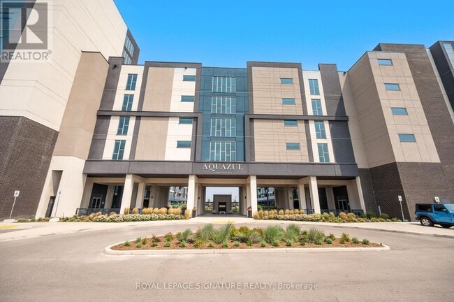 Building Photo - 16 Concord Pl