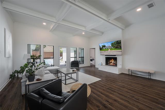 Foto del edificio - 4415 Black Otter Trail