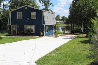 Building Photo - 261 Ponce Ln