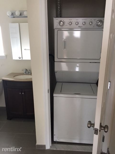 Building Photo - 1 br, 1 bath Apartment - 1310 Irving St