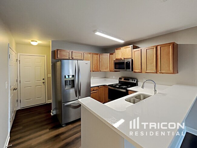 Foto del edificio - 1350 Bridgton Cape Ct