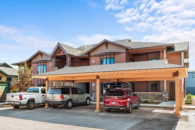 Building Photo - Upscale ground floor Whitefish Condo