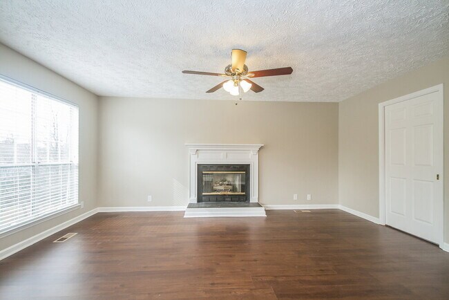 Foto del edificio - 6005 Bradford Hills Dr