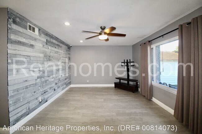 Building Photo - 3 br, 2 bath House - 11021 Sagittarius Road