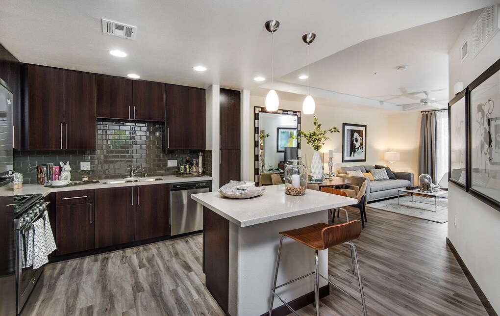 The Dylan 71117119 Santa Monica Blvd West Hollywood, CA Apartments