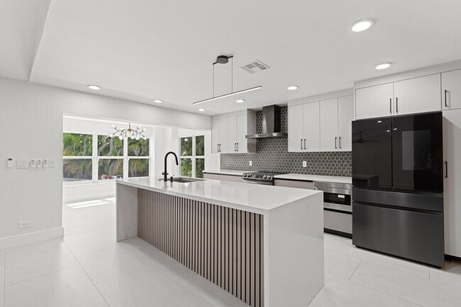 Foto del edificio - 1833 NW 104th Ave