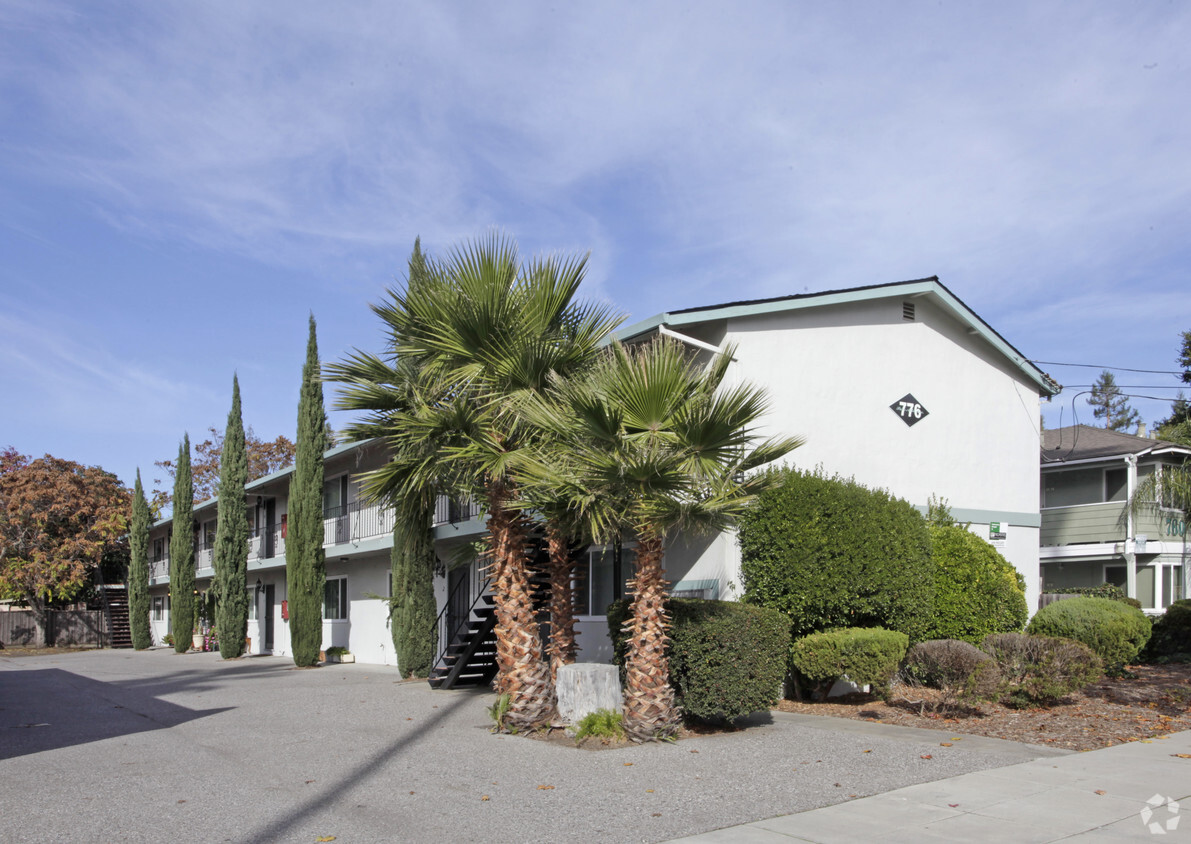 Primary Photo - 776 Palo Alto Ave