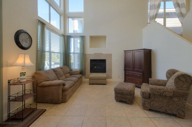 Photo - 1504 E Helen Way Townhome